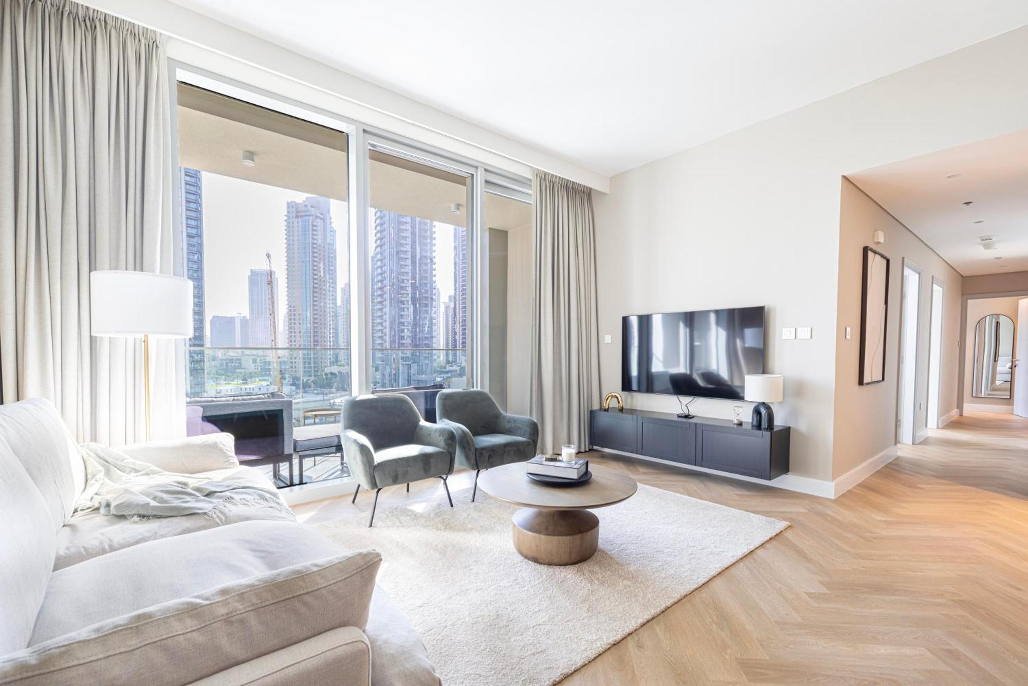 Daniels Luxury 3br With Opera Views Appartement *